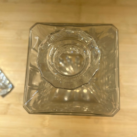 Vintage Crystal Glass Whiskey Decanter with Glass Stopper 1L Capacity - Picture 9 of 11